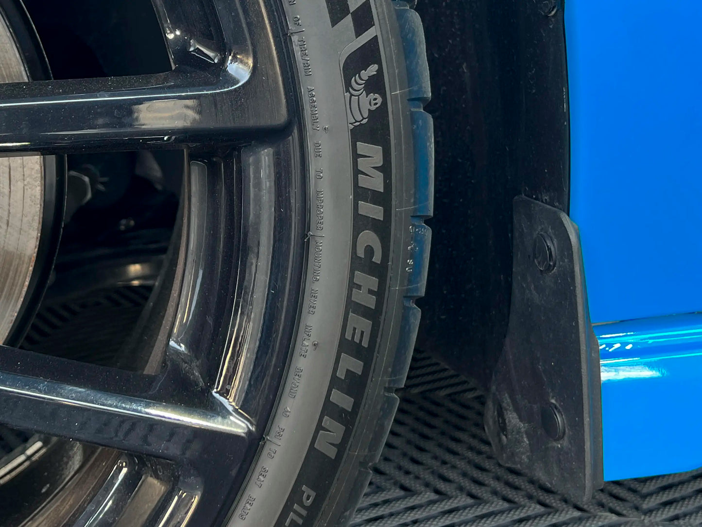 Lynk & Co 03 2023 03+ TCR Cyan FWD Edition