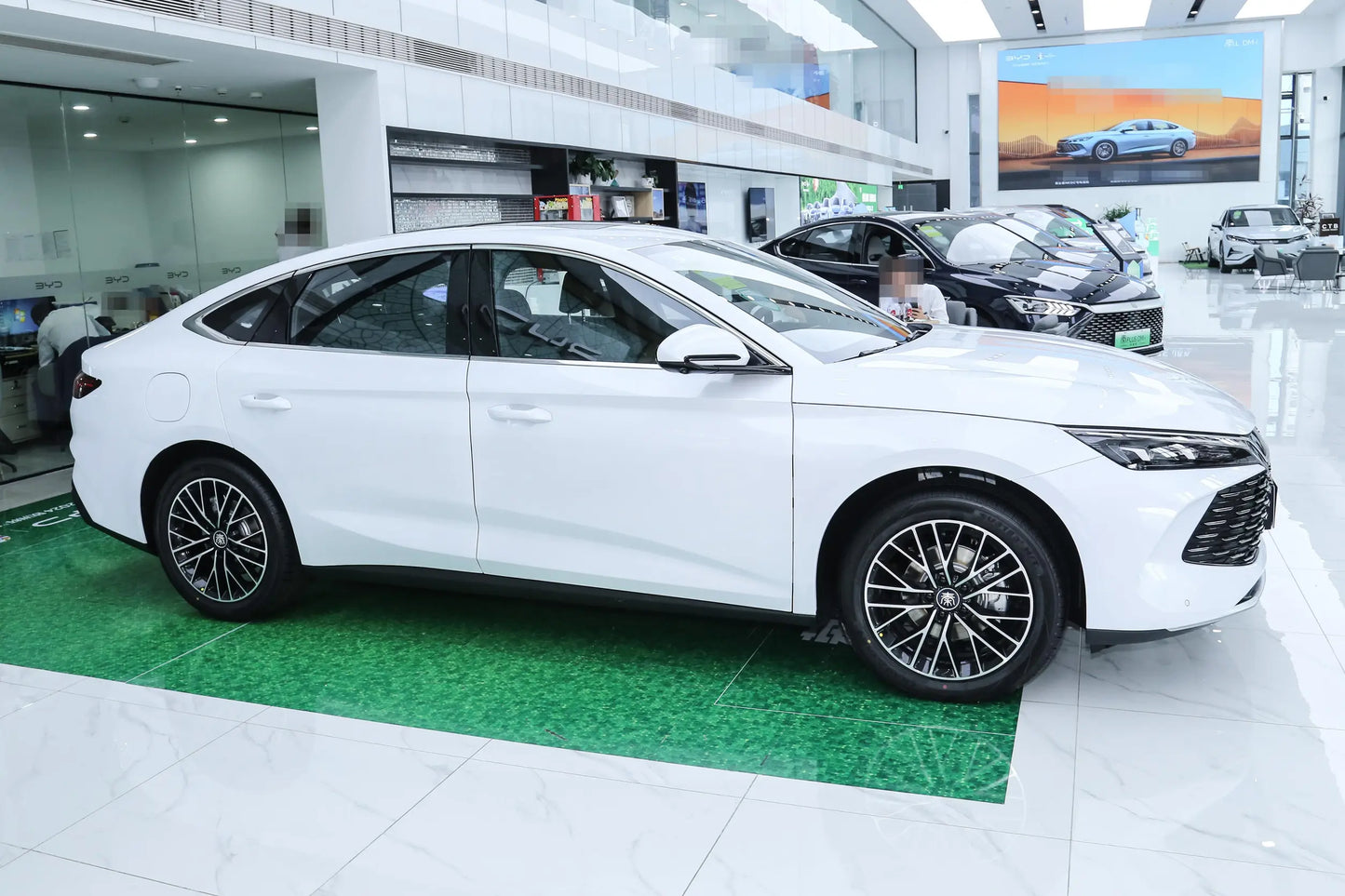 Qin L DM-i 2024 Model 120KM Excellence Edition